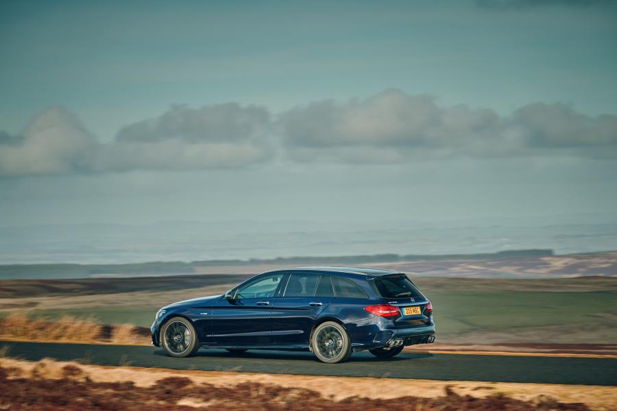  Mercedes-AMG C43 4Matic Estate (S205) 2018 года  (UK) (фото 33 из 40)